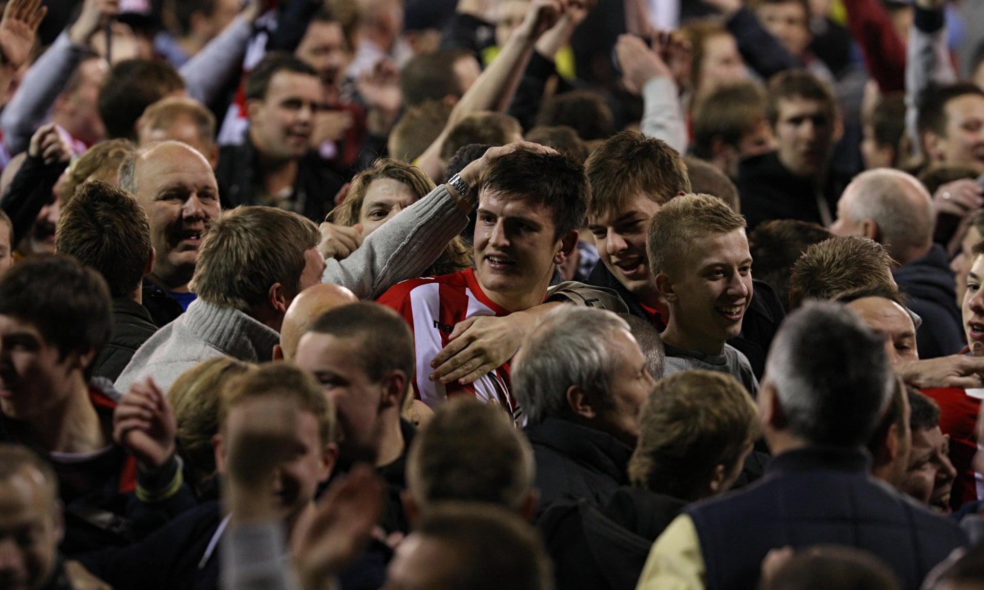 他在攻防两 他在攻防两